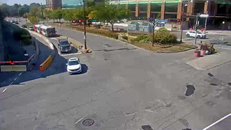 Traffic camera image at 2025-09-16 18:25:12