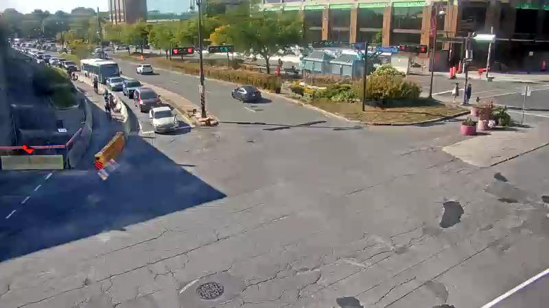 Traffic camera image at 2025-09-16 19:40:10
