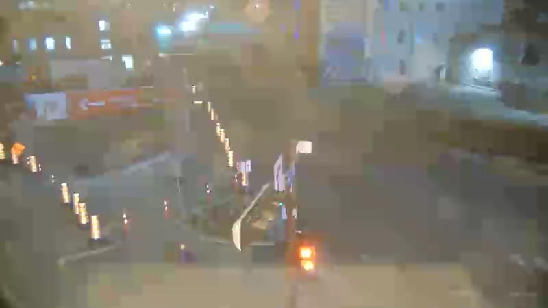 Traffic camera image at 2025-04-25 07:50:08