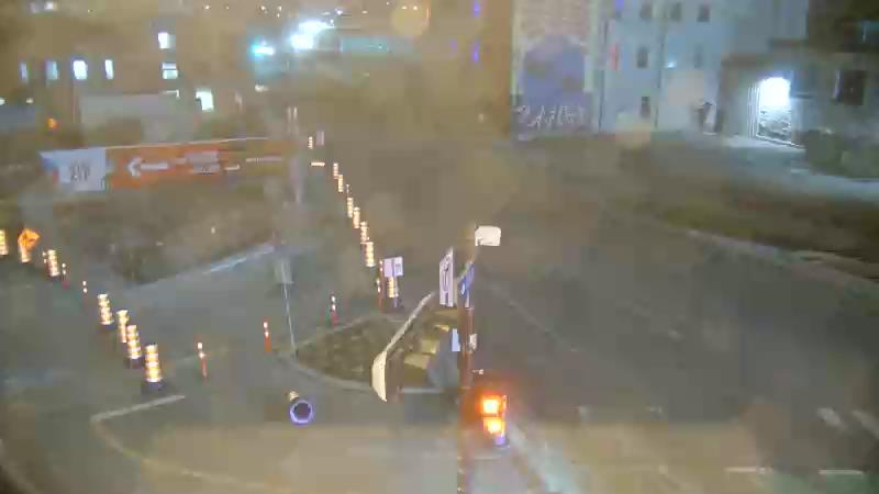 Traffic camera image at 2025-04-25 08:20:18