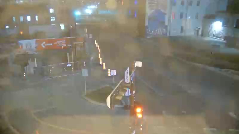 Traffic camera image at 2025-05-09 08:00:12