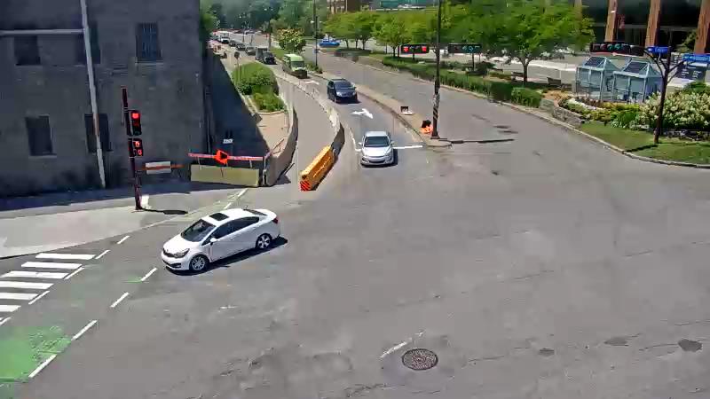 Traffic camera image at 2025-06-30 17:45:18