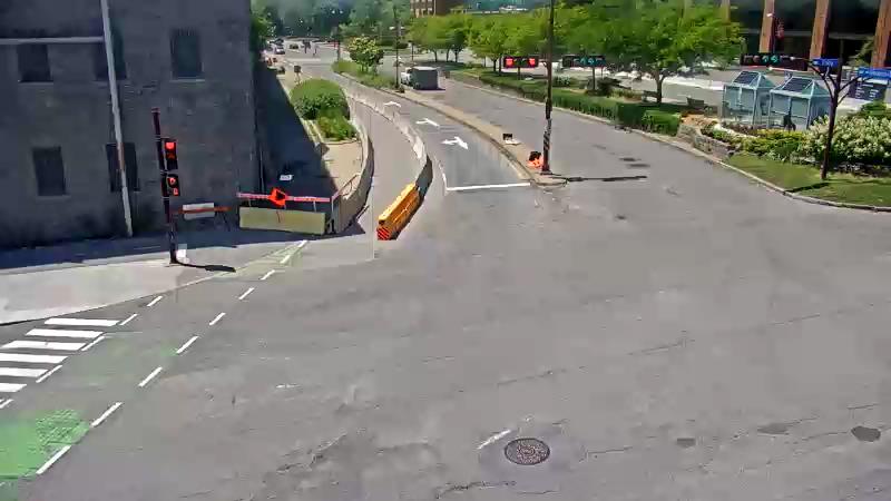 Traffic camera image at 2025-06-30 17:55:10