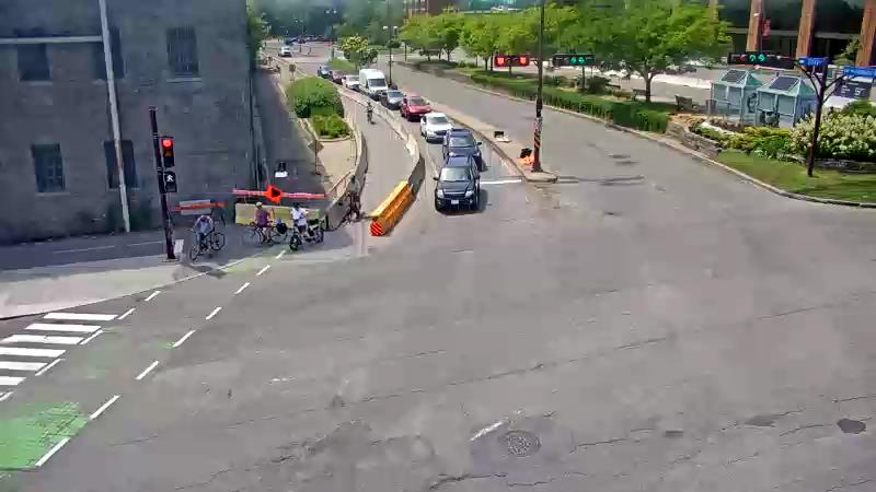 Traffic camera image at 2025-06-30 18:36:45