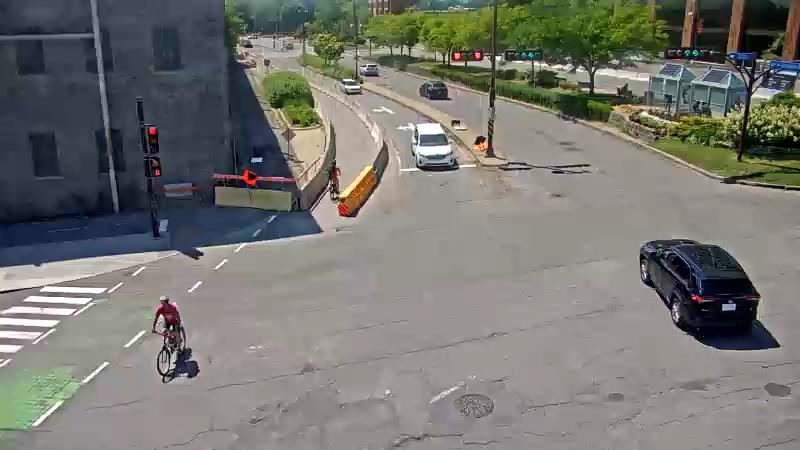 Traffic camera image at 2025-06-30 18:55:16