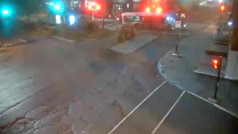 Traffic camera image at 2025-07-31 01:25:14