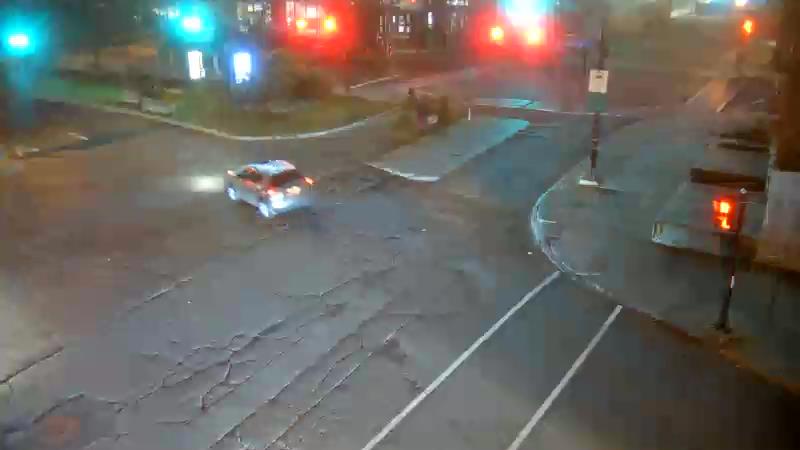 Traffic camera image at 2025-07-31 01:35:11