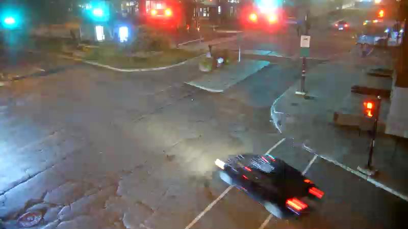 Traffic camera image at 2025-07-31 02:00:12
