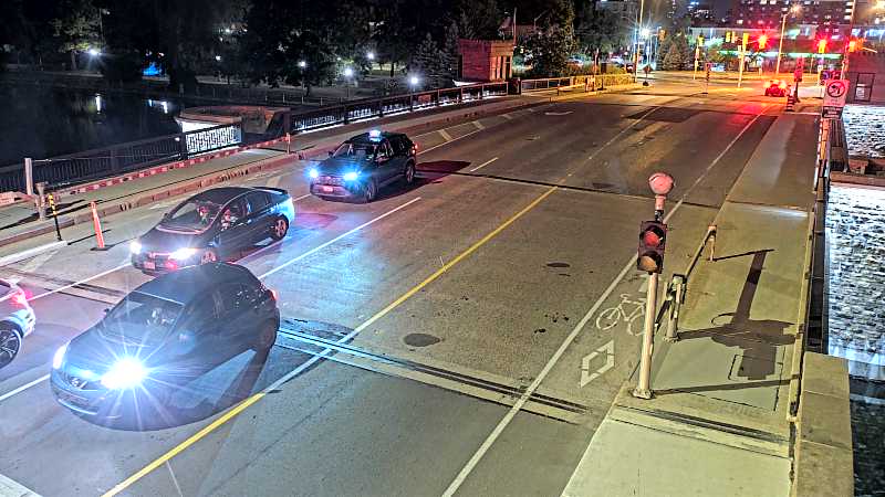 Traffic camera image at 2025-08-25 02:46:12