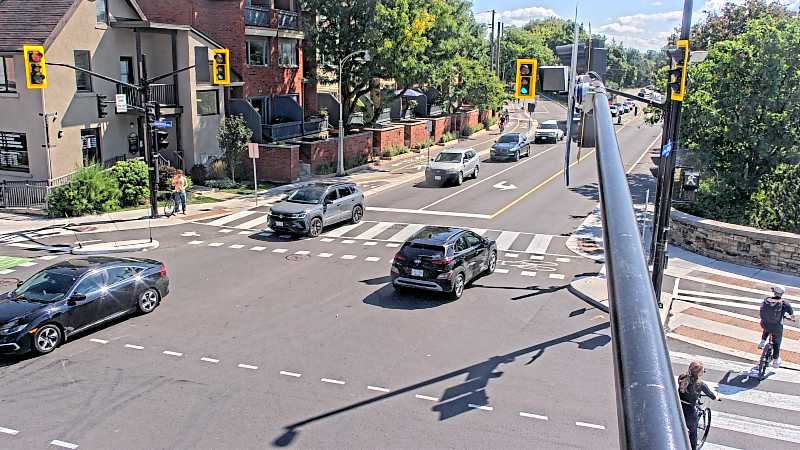 Traffic camera image at 2025-09-14 17:21:17