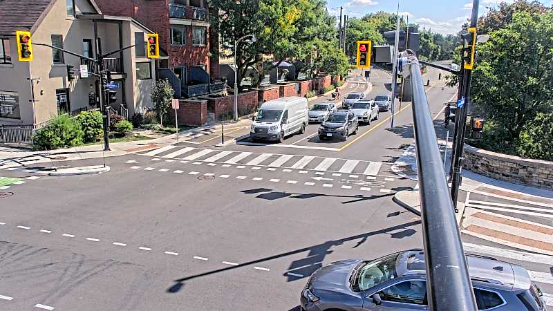 Traffic camera image at 2025-09-14 17:36:21