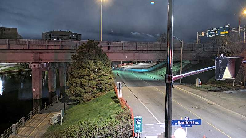 Traffic camera image at 2025-05-09 06:51:06