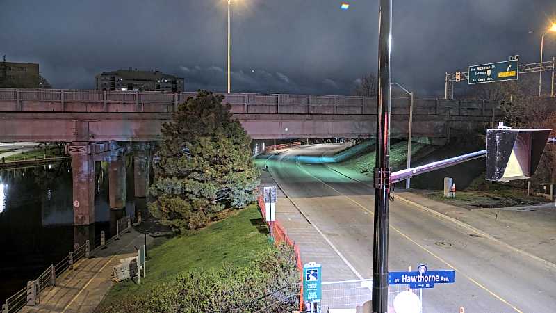Traffic camera image at 2025-05-09 06:56:04