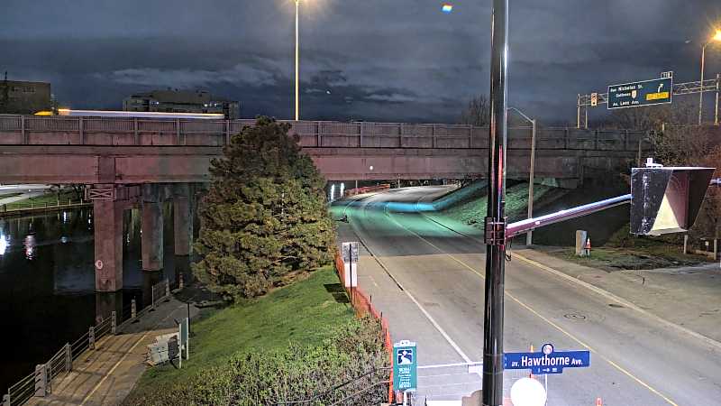 Traffic camera image at 2025-05-09 07:51:07