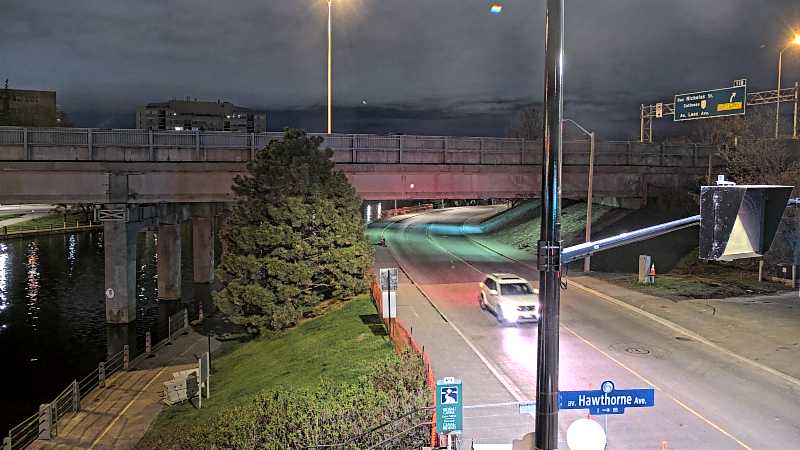Traffic camera image at 2025-05-09 08:15:56