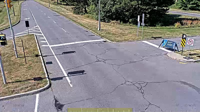 Traffic camera image at 2025-08-24 15:06:20