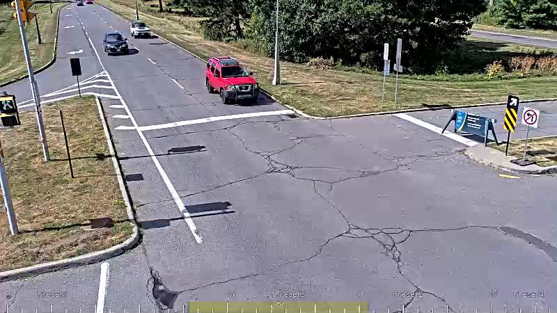 Traffic camera image at 2025-08-24 15:16:22