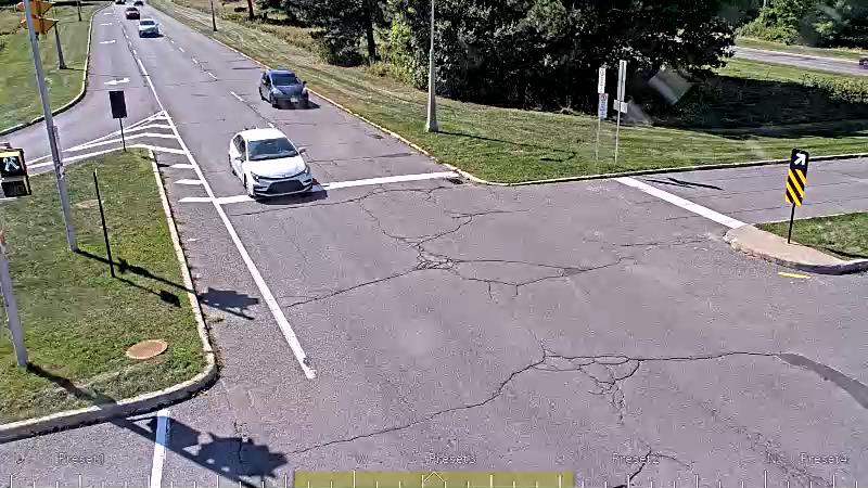 Traffic camera image at 2025-09-14 17:11:25