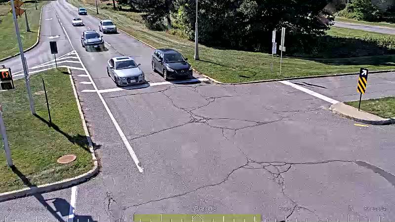 Traffic camera image at 2025-09-14 17:41:13