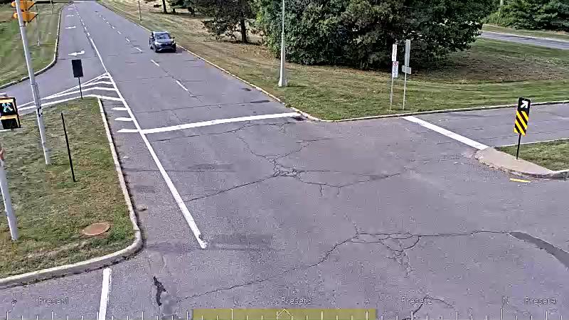 Traffic camera image at 2025-09-18 15:46:39