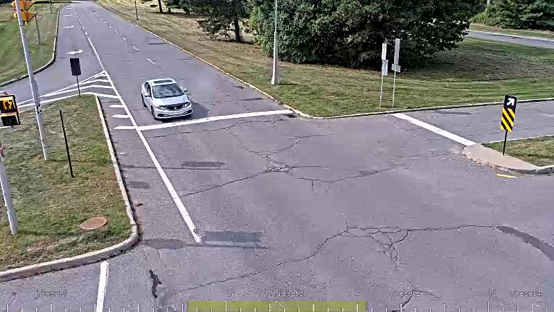 Traffic camera image at 2025-09-18 15:51:26
