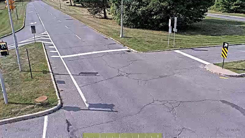 Traffic camera image at 2025-09-18 15:56:18