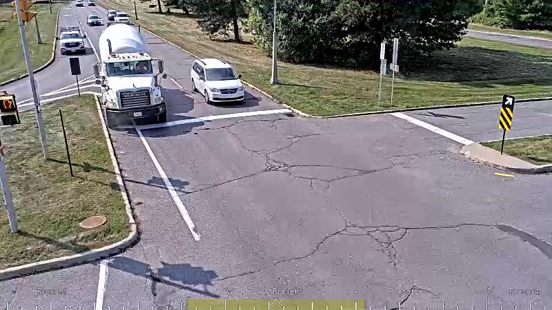 Traffic camera image at 2025-09-18 16:46:25