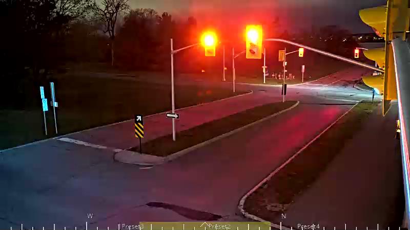 Traffic camera image at 2025-05-09 06:10:52