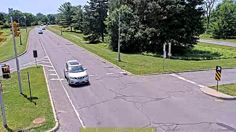 Traffic camera image at 2025-06-30 17:37:55