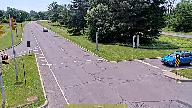 Traffic camera image at 2025-06-30 18:11:18