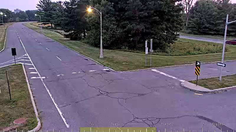 Traffic camera image at 2025-07-31 00:41:12