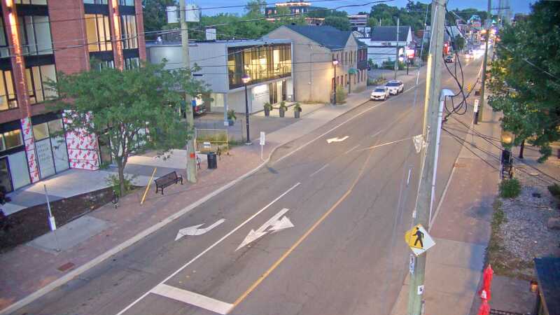 Traffic camera image at 2025-08-25 00:16:15