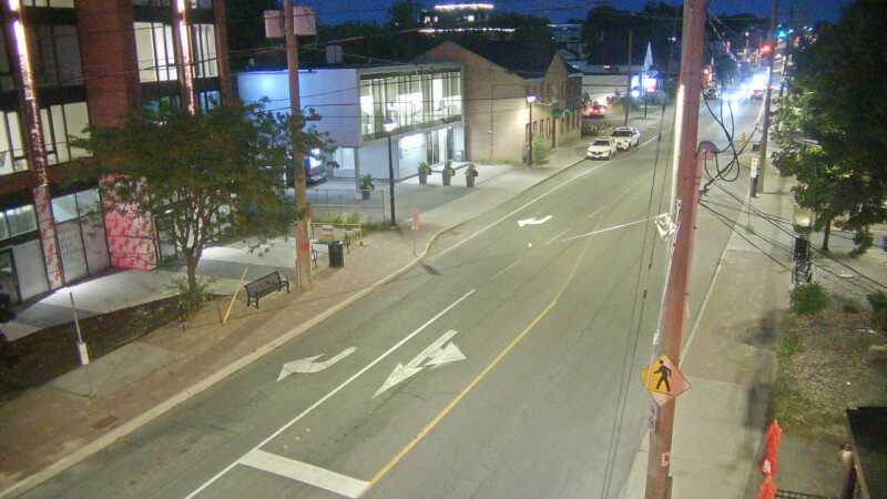 Traffic camera image at 2025-08-25 00:41:18