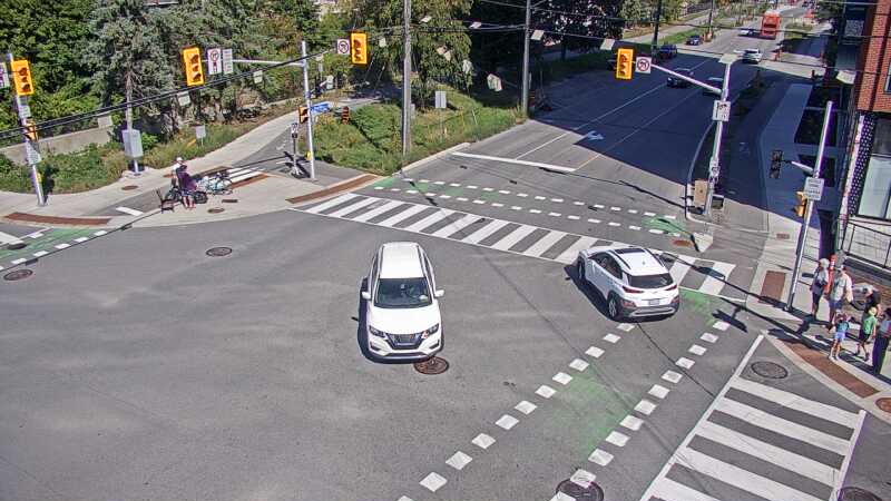 Traffic camera image at 2025-09-14 17:11:25