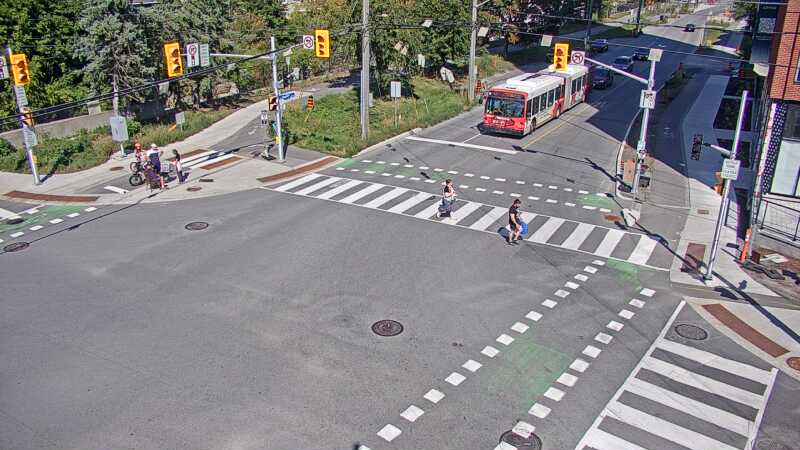 Traffic camera image at 2025-09-14 18:06:31