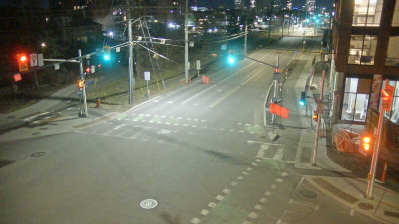 Traffic camera image at 2025-04-25 08:05:43