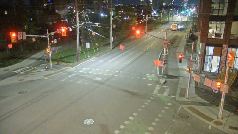 Traffic camera image at 2025-05-09 05:30:52