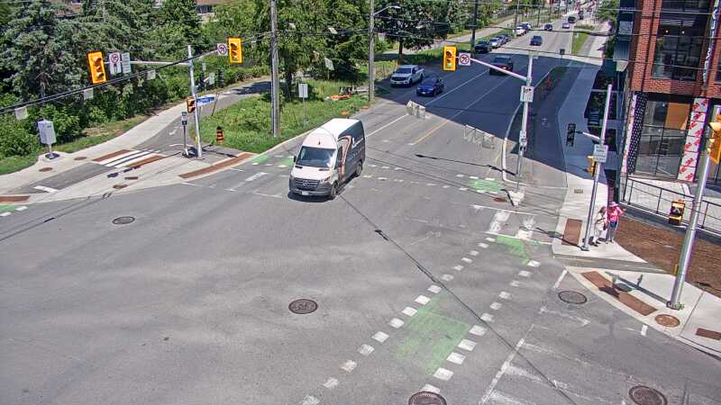 Traffic camera image at 2025-06-30 17:21:32
