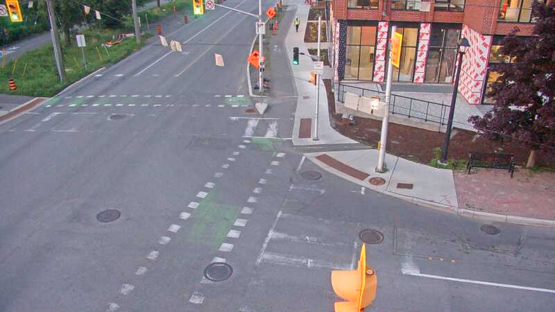 Traffic camera image at 2025-07-15 01:01:13