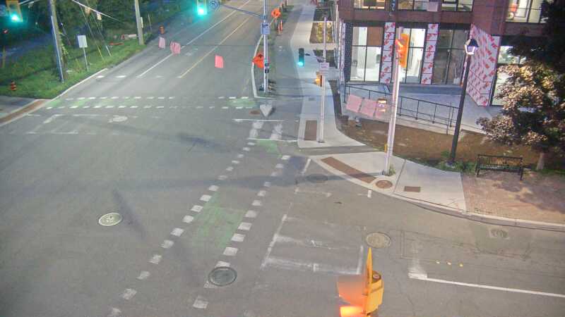 Traffic camera image at 2025-07-15 01:26:21