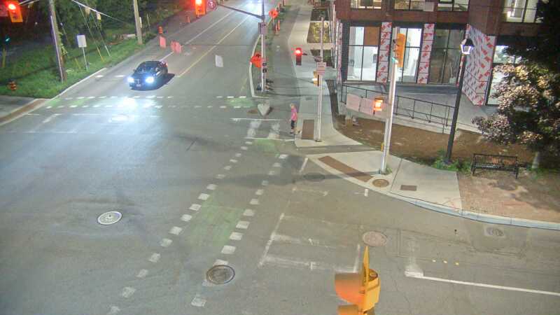 Traffic camera image at 2025-07-15 01:36:11