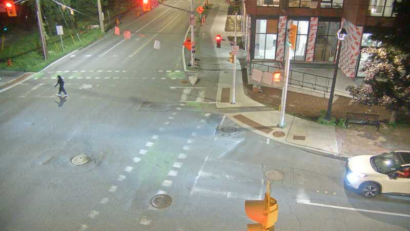 Traffic camera image at 2025-07-15 02:01:17