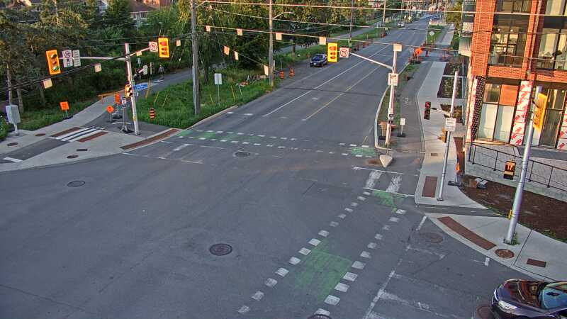 Traffic camera image at 2025-07-19 00:06:17