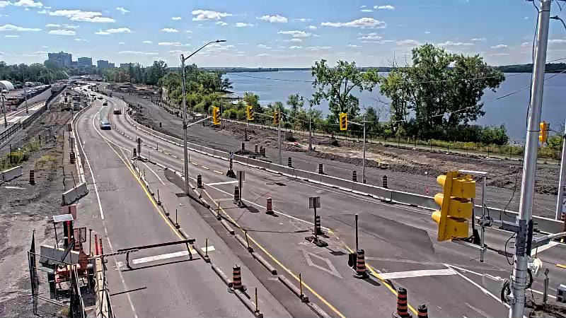 Traffic camera image at 2025-09-14 18:26:24