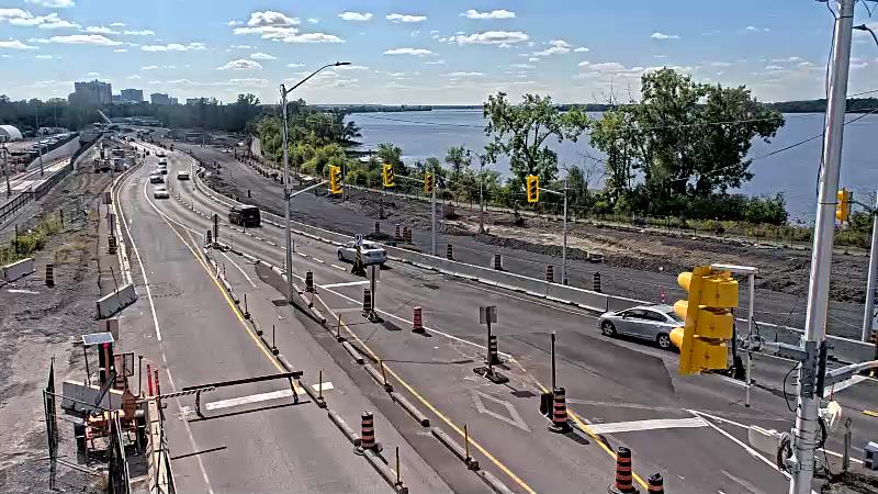 Traffic camera image at 2025-09-14 18:31:23