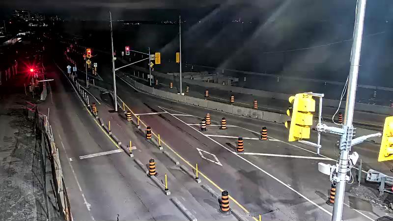 Traffic camera image at 2025-05-09 07:36:36