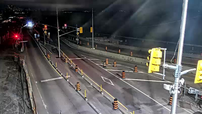 Traffic camera image at 2025-05-09 08:11:02