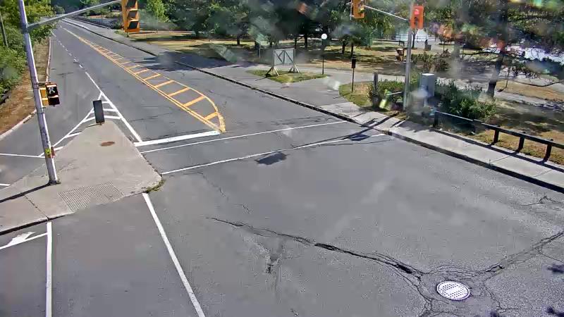 Traffic camera image at 2025-08-24 14:36:17