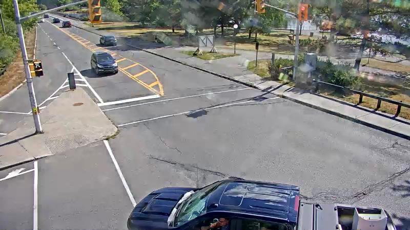 Traffic camera image at 2025-08-24 14:41:23