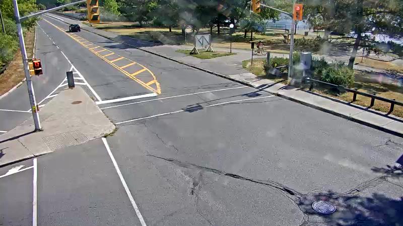 Traffic camera image at 2025-08-24 14:56:18